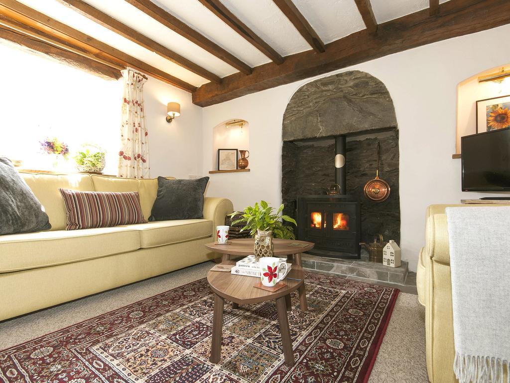 Bwthyn Bach Holiday Cottageバラ エクステリア 写真